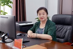 副校長、黨總支委員：馬彤